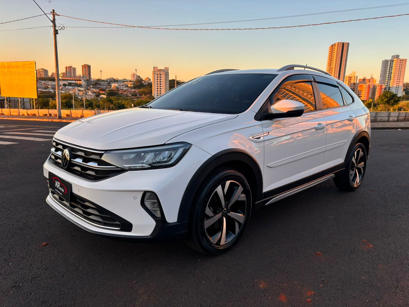 Nivus Highline 1.0 200 TSI Flex Aut. 