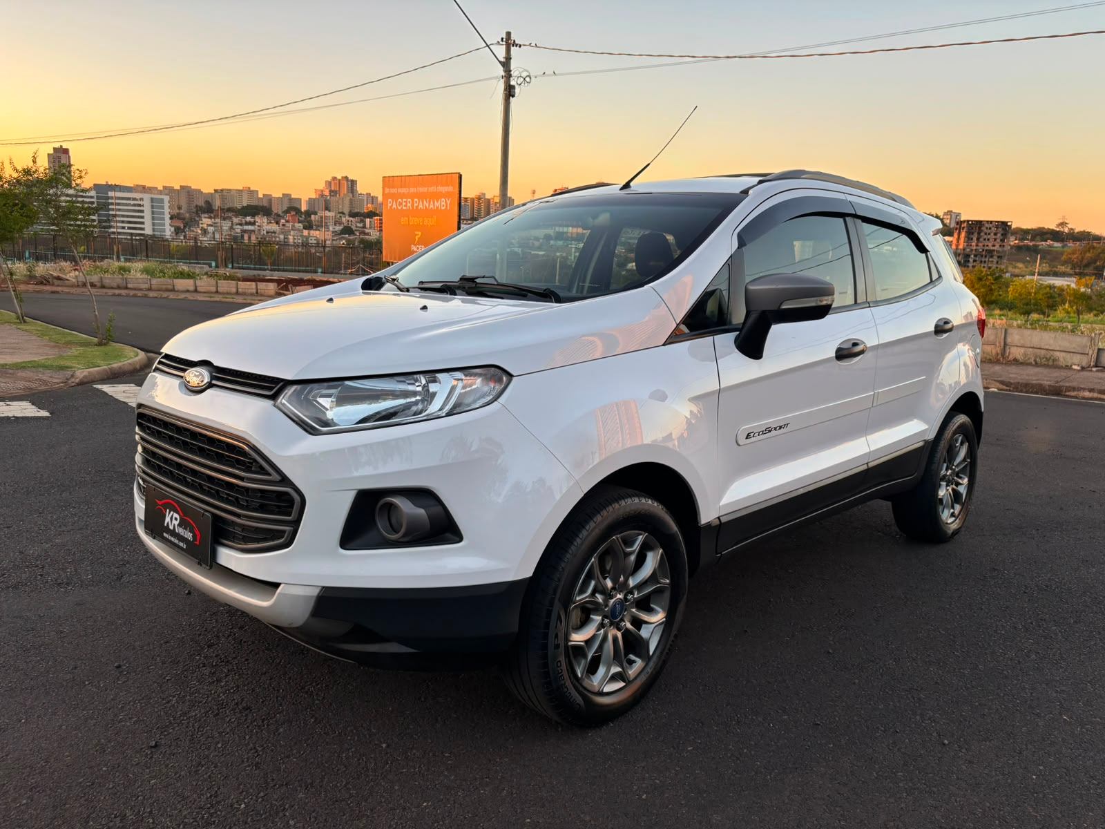 EcoSport FREESTYLE 1.6 16V Flex 5p 2014